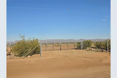 3869 N Alpine Road, Golden Valley, AZ 86413 - Photo 40