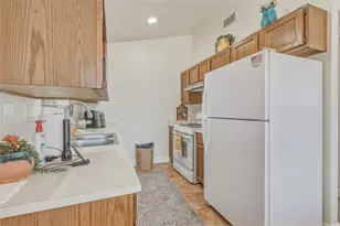 537 Roadrunner Dr, Bullhead City, AZ 86442 - Photo 22