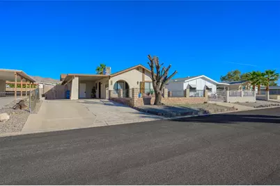 537 Roadrunner Drive, Bullhead City, AZ 86442 - Photo 2