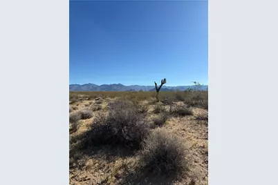 8 Raley Road #4, Yucca, AZ 86438 - Photo 1