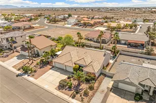 2186 Lariat Dr, Bullhead City, AZ 86442 - Photo 6