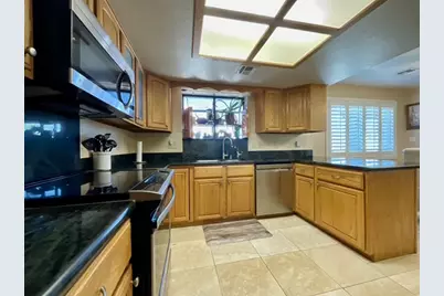 1894 E Corwin Road, Bullhead City, AZ 86442 - Photo 12
