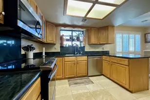 1894 E Corwin Rd, Bullhead City, AZ 86442 - Photo 12