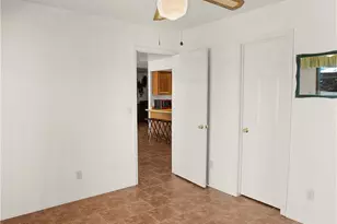 2260 Lakeside Dr, Bullhead City, AZ 86442 - Photo 18