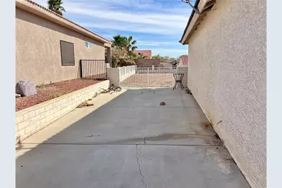 2440 Davis Ridge Avenue, Bullhead City, AZ 86429 - Photo 10