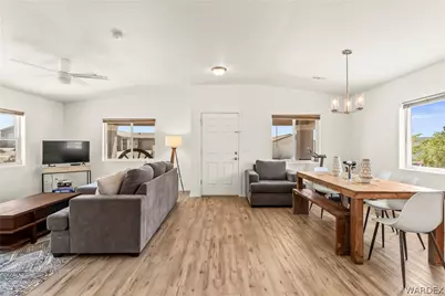 2631 Bear Mountain Loop, Bullhead City, AZ 86442 - Photo 10