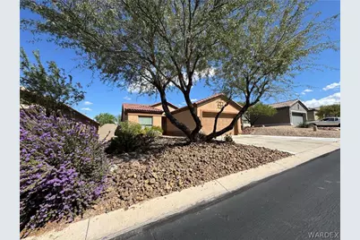 2793 Esmerelda Drive, Bullhead City, AZ 86429 - Photo 2