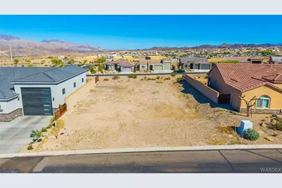 2605 Port Isabel Way, Bullhead City, AZ 86429 - Photo 2