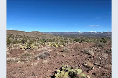 020 E Outlaw Canyon Road, Kingman, AZ 86401 - Photo 4