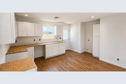 9854 S Phoenix Drive, Mohave Valley, AZ 86440 - Photo 4