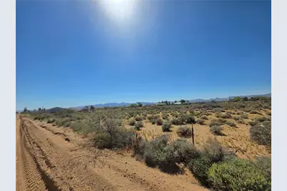 3855 N Salt Road, Golden Valley, AZ 86413 - Photo 2