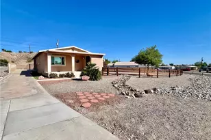 2262 Red Rock Rd, Bullhead City, AZ 86442 - Photo 2