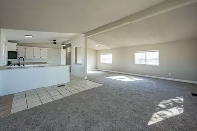 860 S Derby Circle, Golden Valley, AZ 86413 - Photo 18