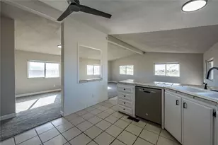 860 S Derby Cir, Golden Valley, AZ 86413 - Photo 24