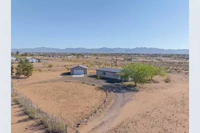860 S Derby Circle, Golden Valley, AZ 86413 - Photo 1