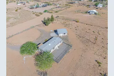 860 S Derby Circle, Golden Valley, AZ 86413 - Photo 4