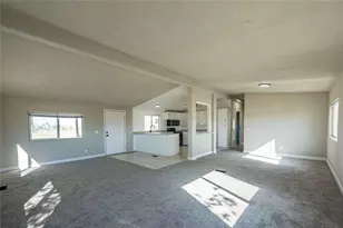 860 S Derby Cir, Golden Valley, AZ 86413 - Photo 20