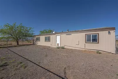 860 S Derby Circle, Golden Valley, AZ 86413 - Photo 32