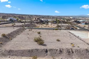 2589 Unicorn Rd, Bullhead City, AZ 86429 - Photo 1