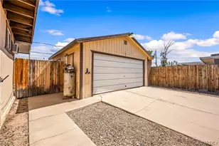 811 Safari Dr, Bullhead City, AZ 86442 - Photo 24