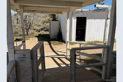 18516 N Squaw Drive, Dolan Springs, AZ 86441 - Photo 12