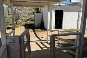 18516 N Squaw Dr, Dolan Springs, AZ 86441 - Photo 12