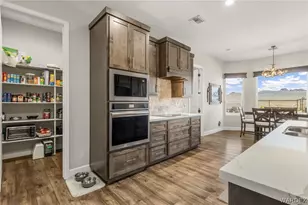 3269 Gila Dr, Bullhead City, AZ 86429 - Photo 6