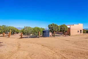 10374 E Happy Trails Rd, Kingman, AZ 86401 - Photo 52