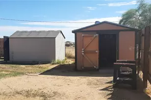 1620 S San Pedro Rd, Golden Valley, AZ 86413 - Photo 16