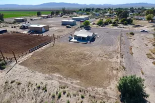 1834 E Vista Dr, Mohave Valley, AZ 86440 - Photo 38