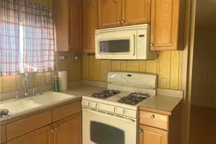 2453 6th St, Bullhead City, AZ 86429 - Photo 4