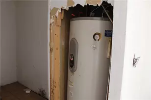 5174 W Burro Dr, Golden Valley, AZ 86413 - Photo 18