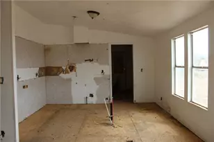 5174 W Burro Dr, Golden Valley, AZ 86413 - Photo 12