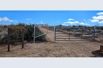 12Xx0 S Silverado Parkway Parkway, Kingman, AZ 86401 - Photo 4