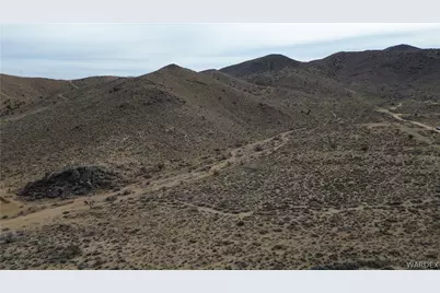 332-03-004E Falcon Valley Rd, Kingman, AZ 86409 - Photo 4