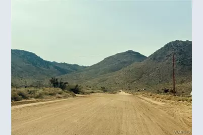 332-03-004E Falcon Valley Rd, Kingman, AZ 86409 - Photo 6
