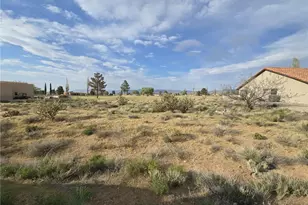 7663 E Mesa Vista Dr, Kingman, AZ 86401 - Photo 1