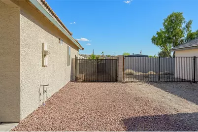 1572 Ash Avenue, Bullhead City, AZ 86442 - Photo 6