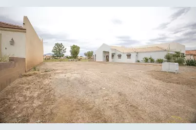 1593 Country Club Way, Bullhead City, AZ 86442 - Photo 4