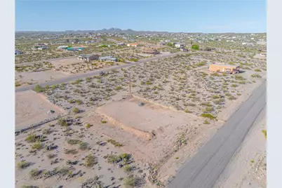 770 E Kino Avenue, Meadview, AZ 86444 - Photo 10