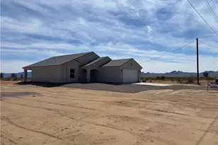 6048 W Shipp Dr, Golden Valley, AZ 86413 - Photo 2