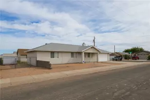 3247 Calumet Ave, Kingman, AZ 86401 - Photo 2
