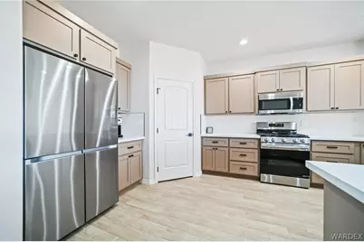 2640 Kingman Drive, Bullhead City, AZ 86429 - Photo 14