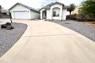 2027 E Sandtrap Ln, Fort Mohave, AZ 86426 - Photo 2