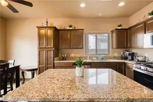 4827 N Famoso Dr, Kingman, AZ 86409 - Photo 12