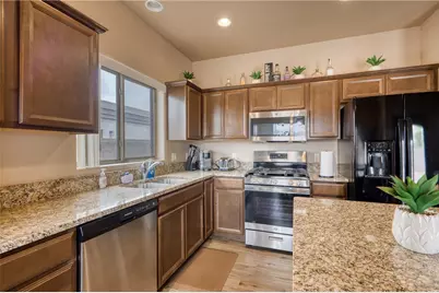 4827 N Famoso Drive, Kingman, AZ 86409 - Photo 10