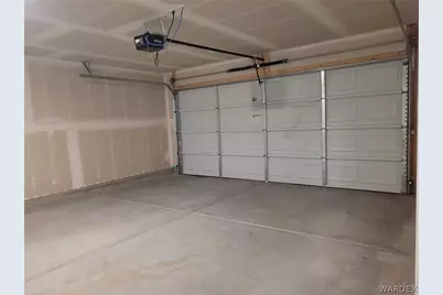 5665 S Cypress Avenue, Fort Mohave, AZ 86426 - Photo 14