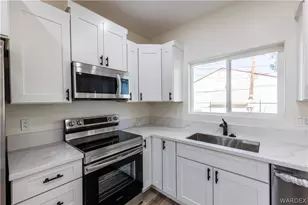 1786 Coral Reef Dr, Bullhead City, AZ 86442 - Photo 8