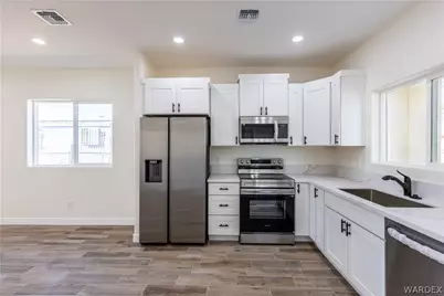 1786 Coral Reef Drive, Bullhead City, AZ 86442 - Photo 6