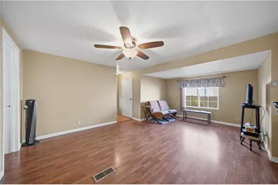 2334 E Riverview Circle, Bullhead City, AZ 86442 - Photo 8